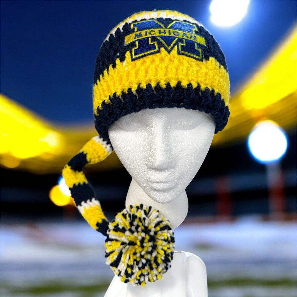 Hat blue yellow (maze) white toboggan ski 36” U Of Michigan Winter NCAA Crochet